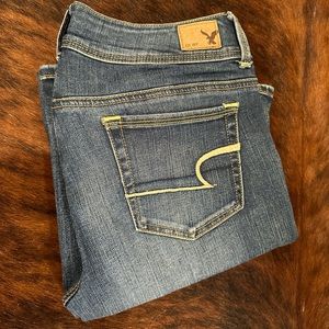 American Eagle Kick Boot Jeans 8 LONG